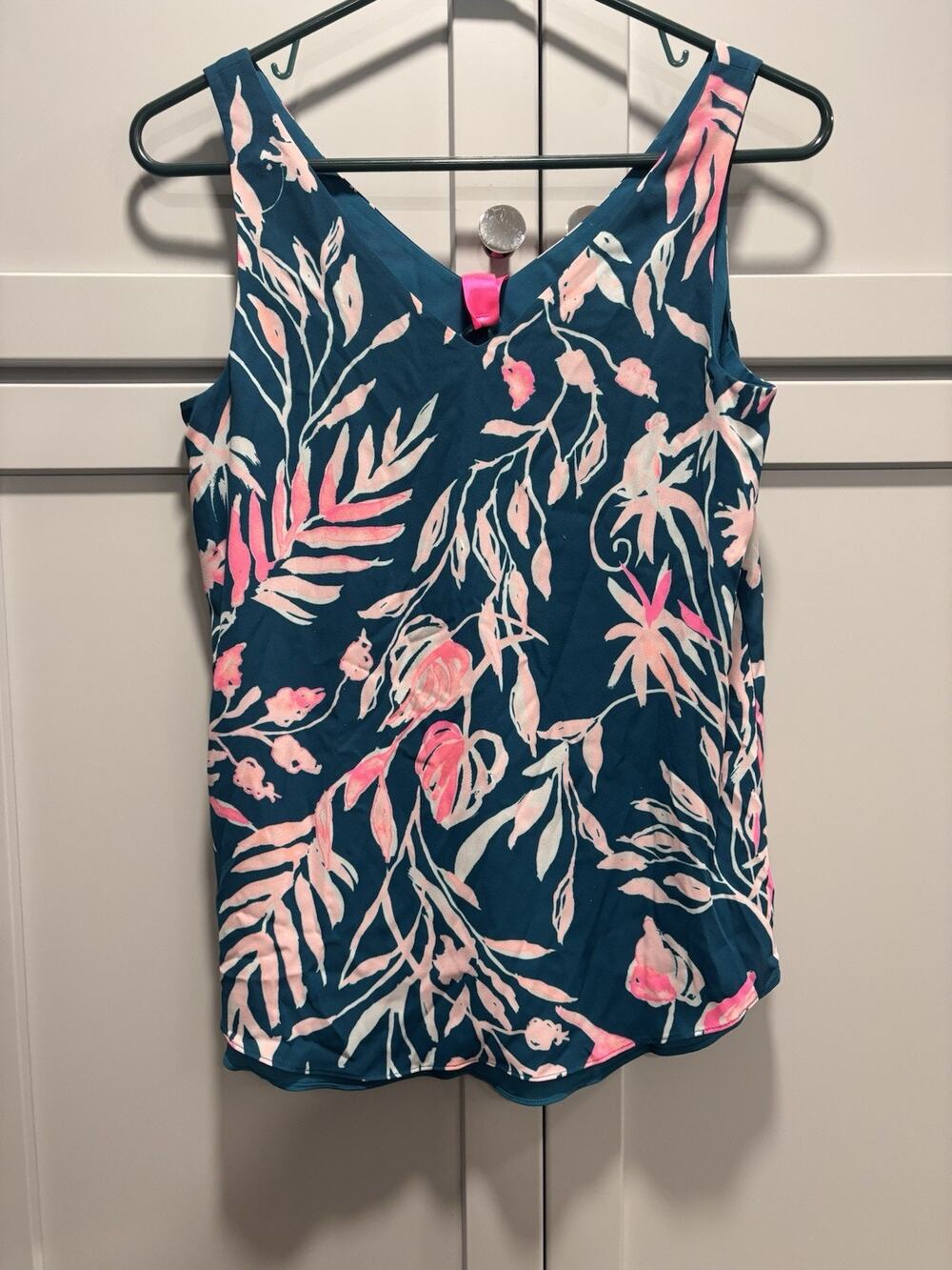 Lilly Pulitzer Women’s XS Blue Pink Floral V-Neck Sleeveless Tank Top